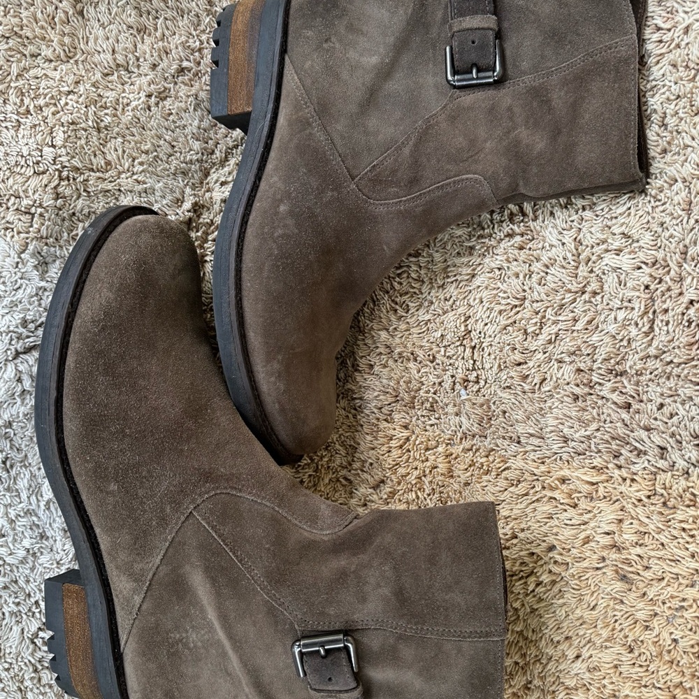 La Canadienne Women's Olive Buckled Wedge Booties - Picture 3 of 11